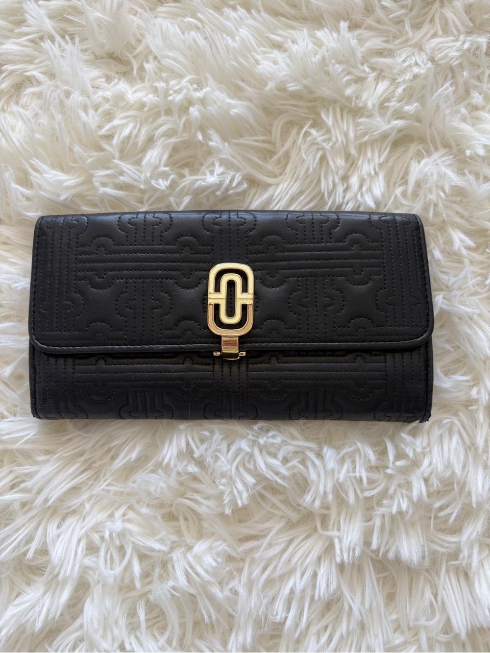 Black Quilted Leather Wallet with Gold Hardware 18cm vs 9.5cm